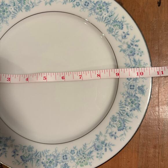 Noritake Japan Vintage China 10.5” Dinner Plates 2227 Set of 6, Made 1973-1984 - Picture 6 of 6